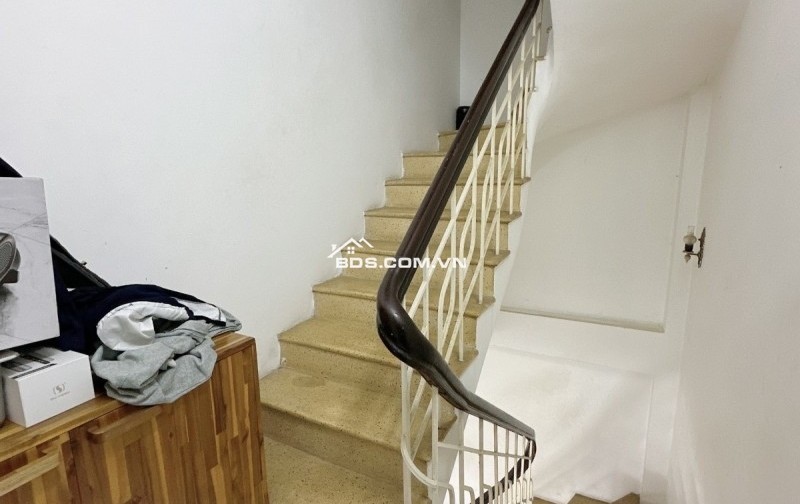 Mặt Tiền Khu VIP K300, ngay Chợ Hoàng Hoa Thám, Tân Bình, 30m2, 3 Tầng. Chỉ 6.3 tỷ Còn TL